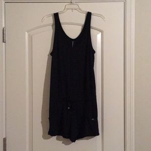 Victoria’s Secret black tank jumper with pockets